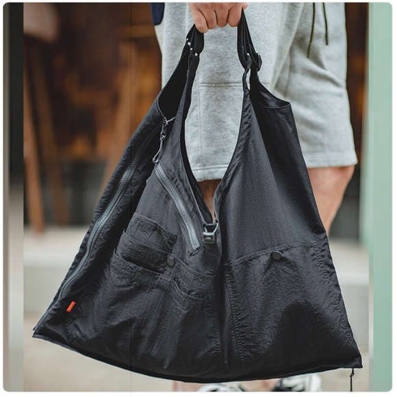 🛑🛑SOLD🛑🛑 Charcol Grey🇺🇸🌹HP🌹Just in💕 Convertible Vest for Men / Bag - Picture 4 of 5